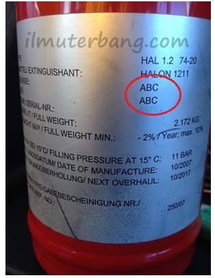 Perhatikan kelas sumber api yang bisa dipadamkan oleh pemadam ini